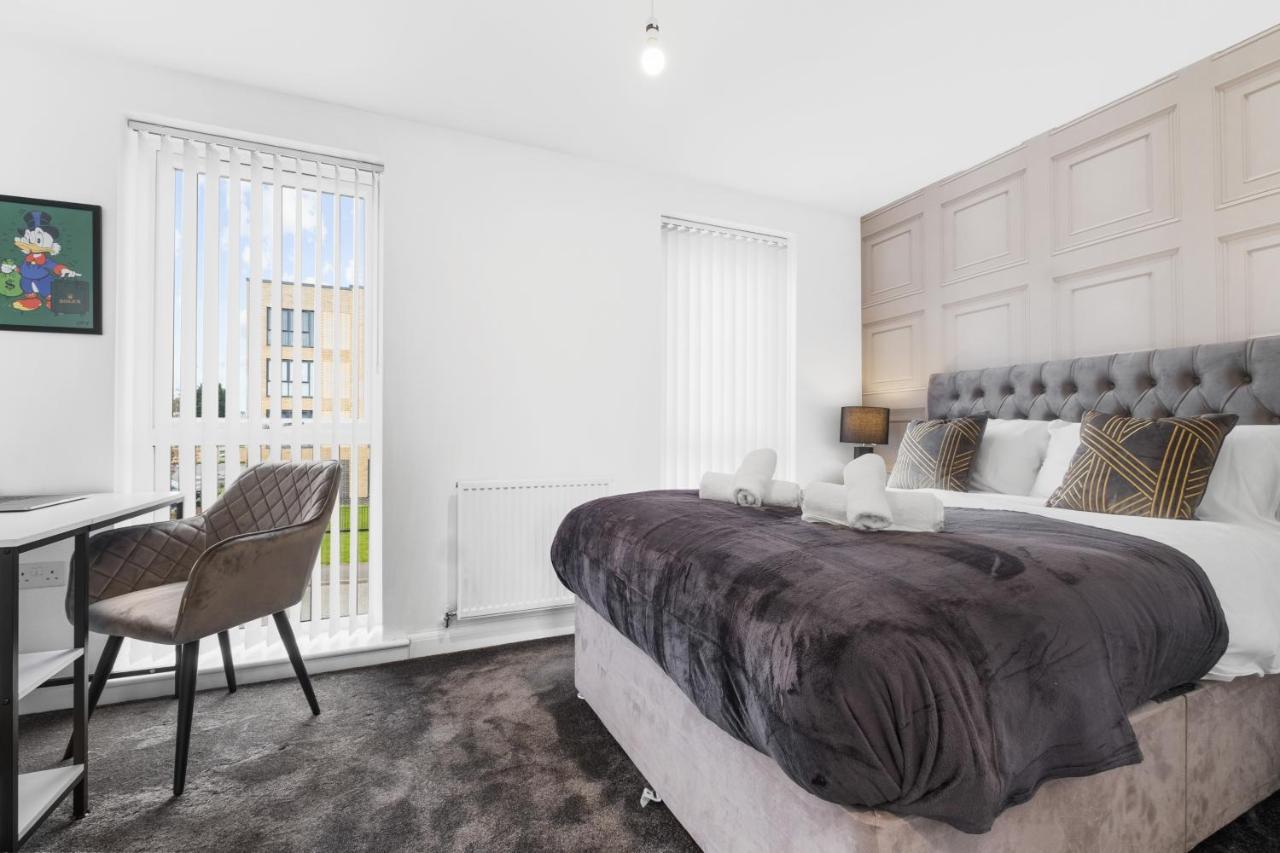 Luxury 2 Bed House City Centre ✘ Bbq & Garden ☆ Family Friendly→ Swingball & Outdoor Furniture - Free Parking → With 50 Inch Smart Tv, Free Netflix & Wifi ✘ Comfy Seating Area - By Maevela Birmingham Exterior foto